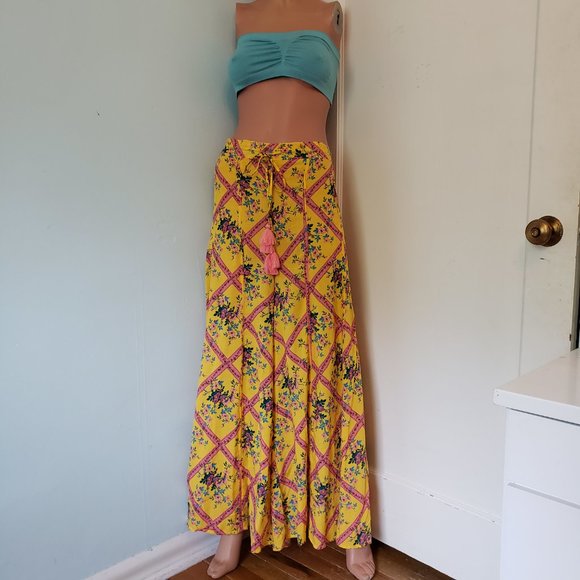 NWT Free People Beautiful Floral Wide leg Pants. - Picture 3 of 14